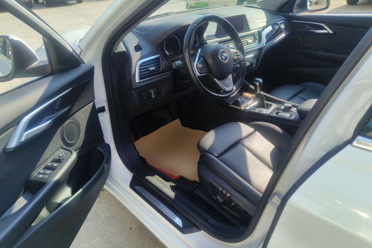 Used BMW 1 Series 2018 118i Sport Edition Driver Seat
