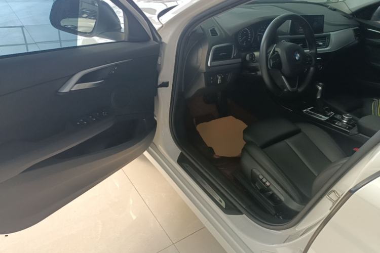 Used BMW 1 Series 2018 120i Design Package Model Driver Seat