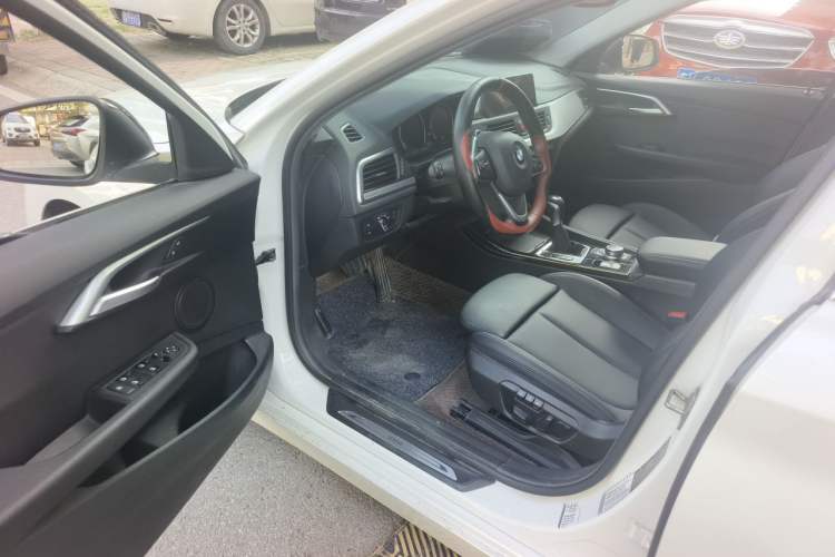 Used BMW 1 Series 2018 120i Design Package Model Driver Seat