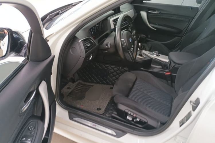 Used BMW 1 Series 2018 120i M Sport Package Driver Seat