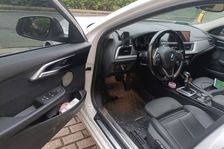 Used BMW 1 Series 2018 Restyled 120i Design Package Edition Driver Seat