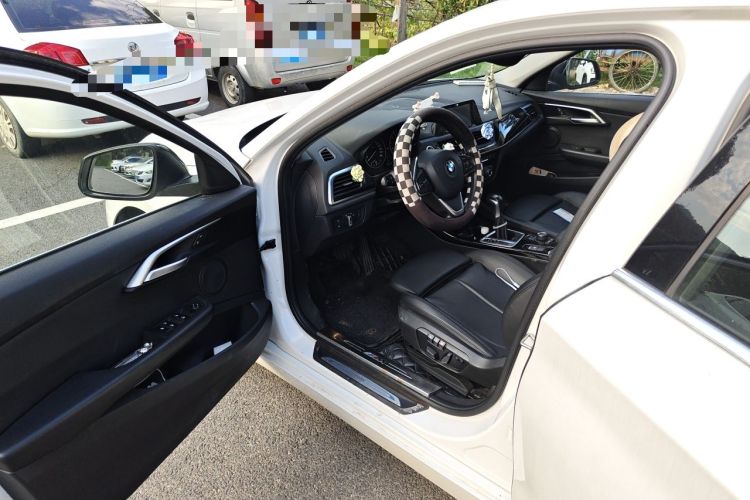 Used BMW 1 Series 2018 118i Sport Edition Driver Seat