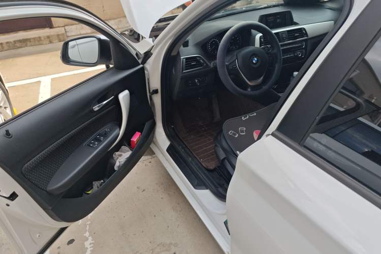 Used BMW 1 Series 2018 118i Leading Model Driver Seat