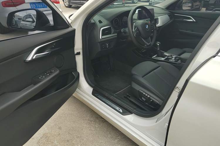 Used BMW 1 Series 2018 120i Design Package Model Driver Seat