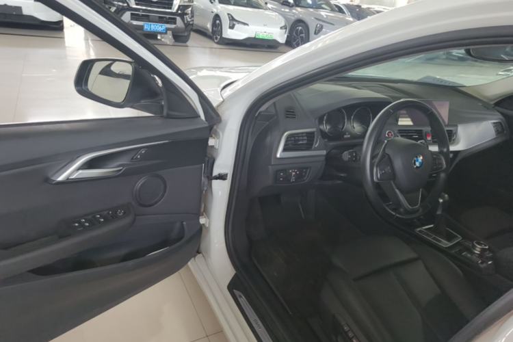 Used BMW 1 Series 2018 120i Design Package Model Driver Seat