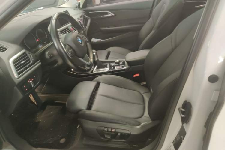 Used BMW 1 Series 2018 118i Sport Edition Driver Seat