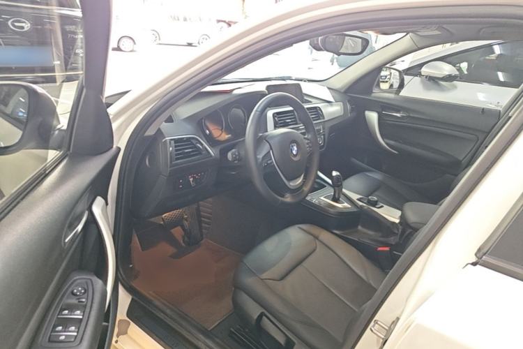 Used BMW 1 Series 2018 118i Leading Model Driver Seat