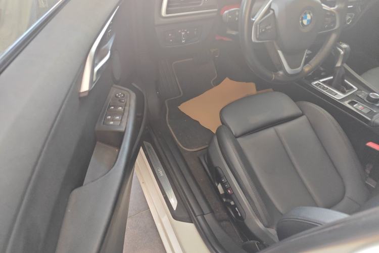Used BMW 1 Series 2018 118i Sport Edition Driver Seat