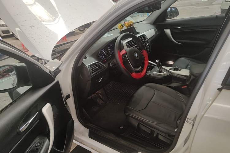 Used BMW 1 Series 2018 118i Leading Model Driver Seat