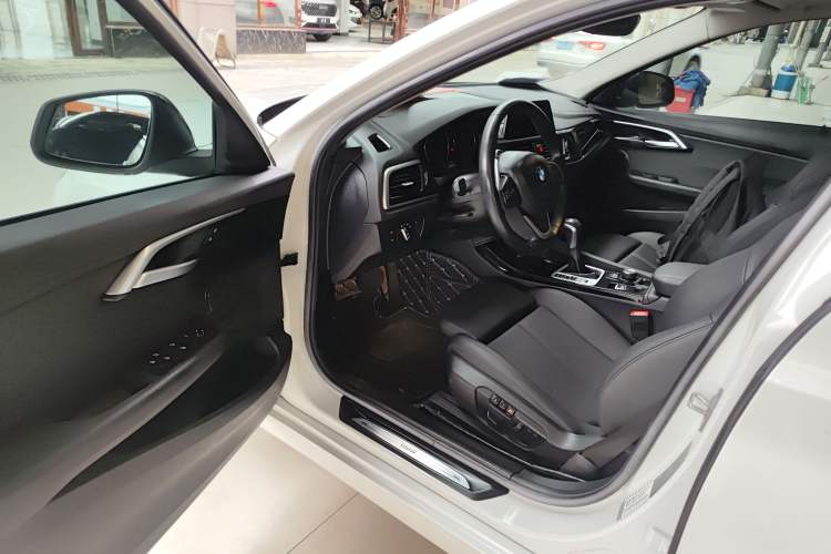 Used BMW 1 Series 2018 Facelifted 118i Sport Edition Driver Seat