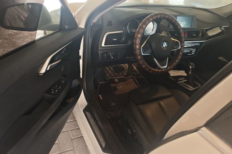 Used BMW 1 Series 2018 118i Sport Edition Driver Seat