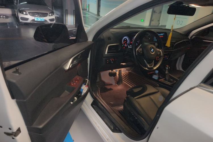 Used BMW 1 Series 2018 118i Sport Edition Driver Seat