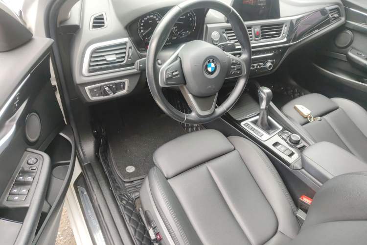 Used BMW 1 Series 2018 Facelifted 118i Sport Edition Driver Seat