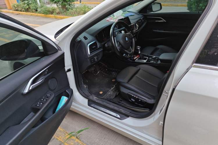 Used BMW 1 Series 2018 118i Sport Edition Driver Seat