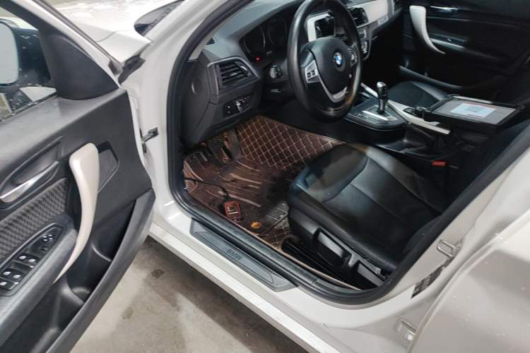 Used BMW 1 Series 2018 118i Leading Model Driver Seat
