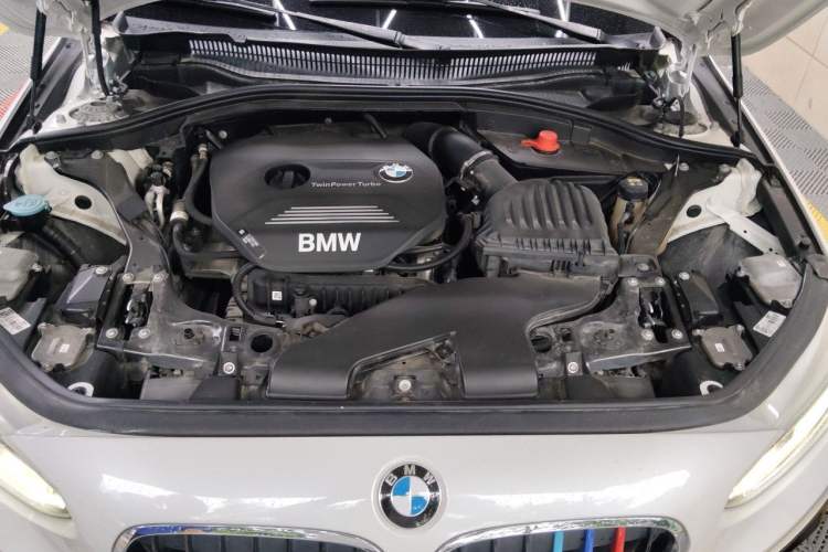 Used BMW 1 Series 2018 118i Sport Edition Engine Bay