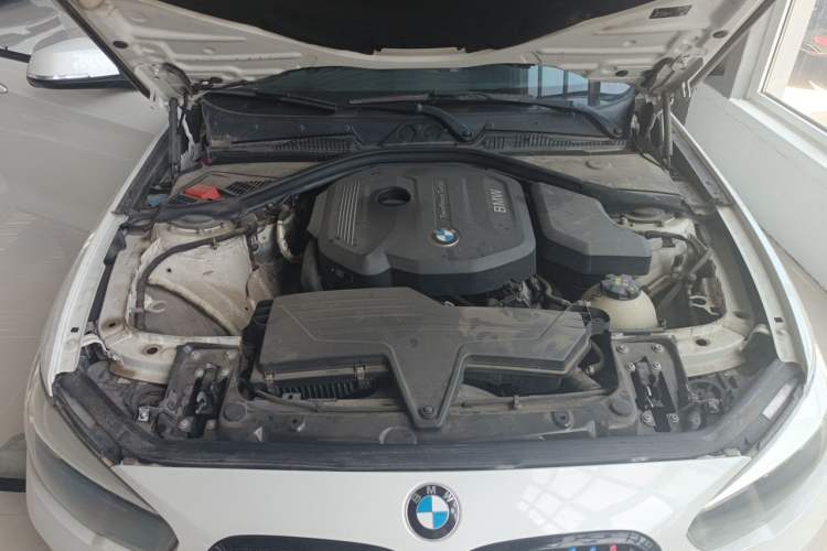 Used BMW 1 Series 2018 118i Leading Model Engine Bay