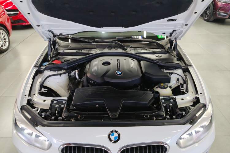 Used BMW 1 Series 2018 118i Leading Model Engine Bay