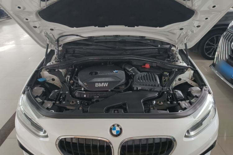 Used BMW 1 Series 2018 120i Design Package Model Engine Bay