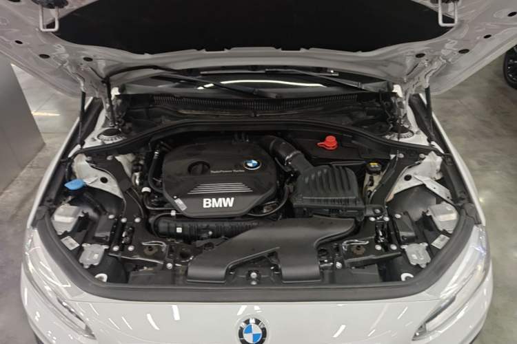 Used BMW 1 Series 2018 120i Design Package Model Engine Bay