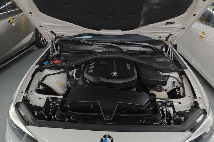 Used BMW 1 Series 2018 118i Leading Model Engine Bay