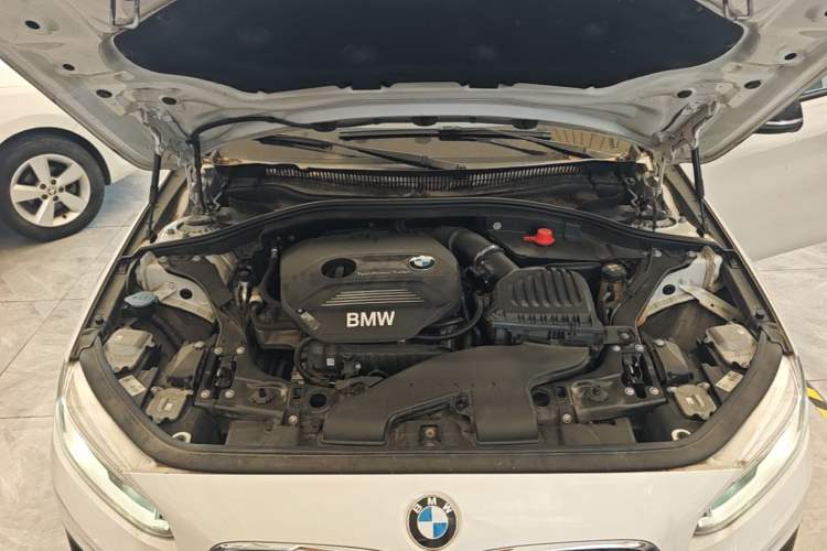 Used BMW 1 Series 2018 Facelifted 118i Sport Edition Engine Bay