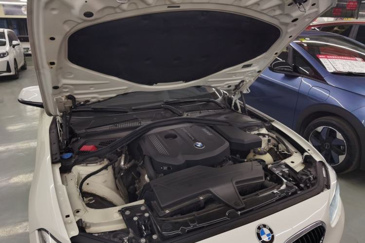 Used BMW 1 Series 2018 118i Leading Model Engine Bay