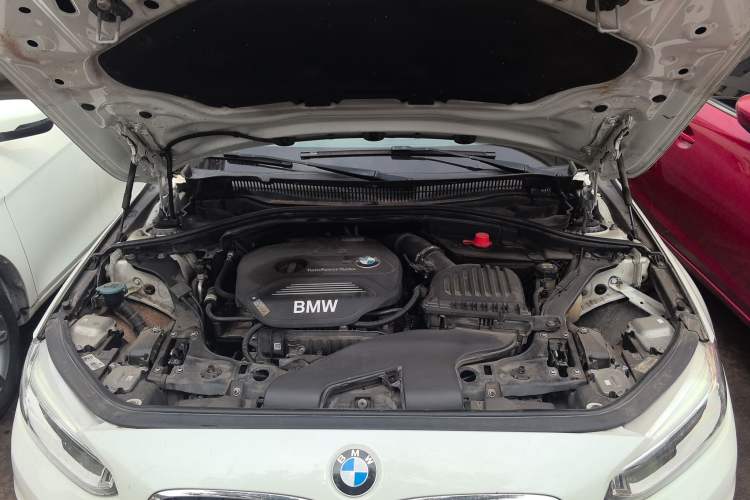 Used BMW 1 Series 2018 118i Sport Edition Engine Bay