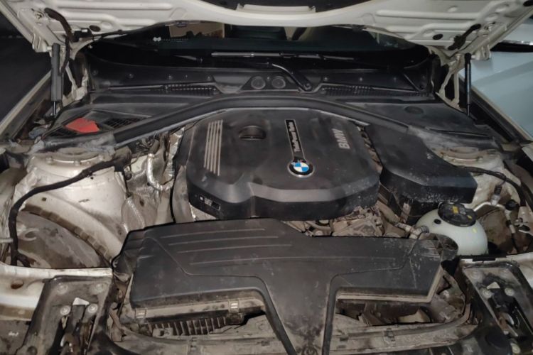 Used BMW 1 Series 2018 118i Sport Design Package Engine Bay