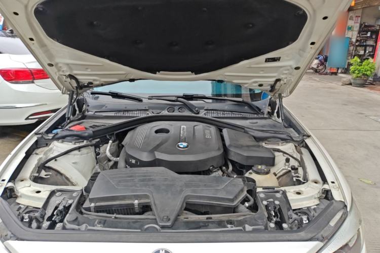 Used BMW 1 Series 2018 118i Leading Model Engine Bay