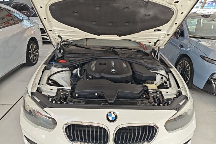Used BMW 1 Series 2018 118i Leading Model Engine Bay