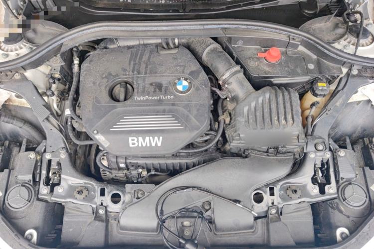 Used BMW 1 Series 2018 118i Fashion Model Engine Bay