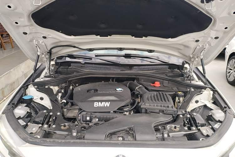 Used BMW 1 Series 2018 118i Sport Edition Engine Bay