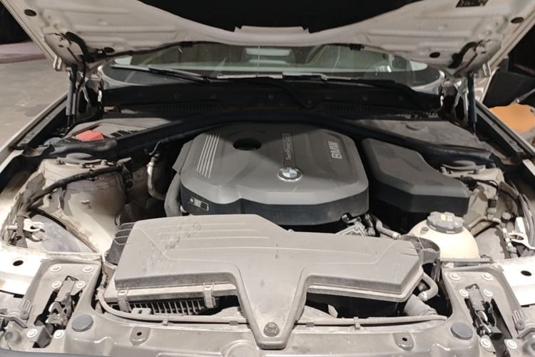 Used BMW 1 Series 2018 118i Sport Design Package Engine Bay