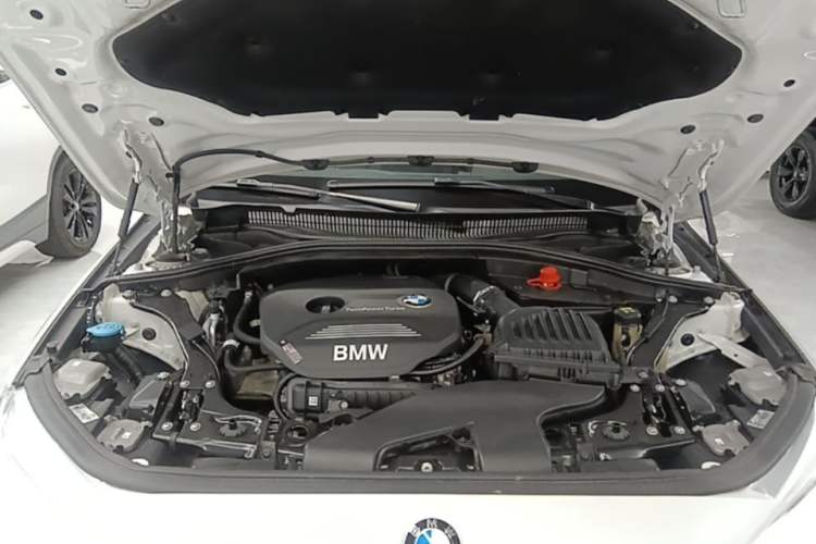 Used BMW 1 Series 2018 118i Sport Edition Engine Bay