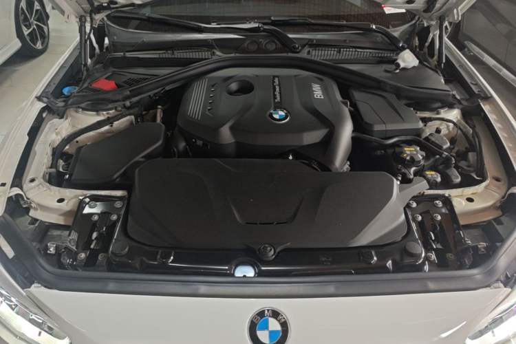 Used BMW 1 Series 2018 120i M Sport Package Engine Bay