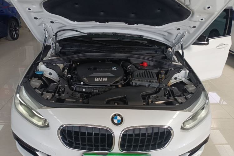 Used BMW 1 Series 2018 120i Design Package Model Engine Bay