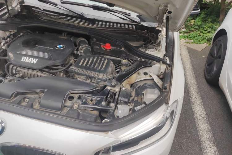 Used BMW 1 Series 2018 118i Sport Edition Engine Bay Left