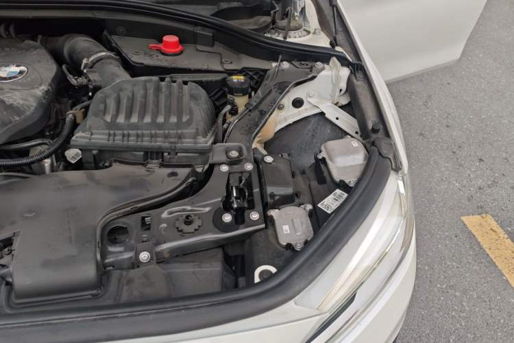 Used BMW 1 Series 2018 118i Sport Edition Engine Bay Left