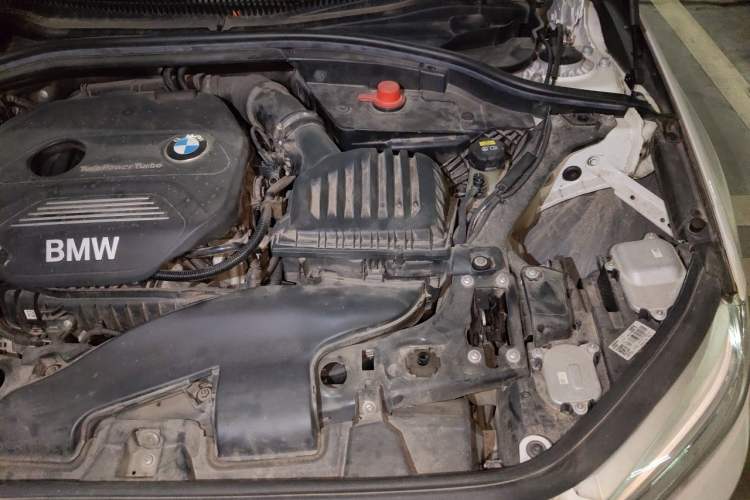 Used BMW 1 Series 2018 118i Design Package Edition Engine Bay Left