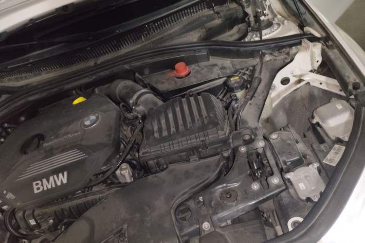Used BMW 1 Series 2018 118i Sport Edition Engine Bay Left