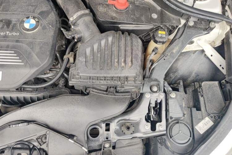 Used BMW 1 Series 2018 118i Fashion Model Engine Bay Left