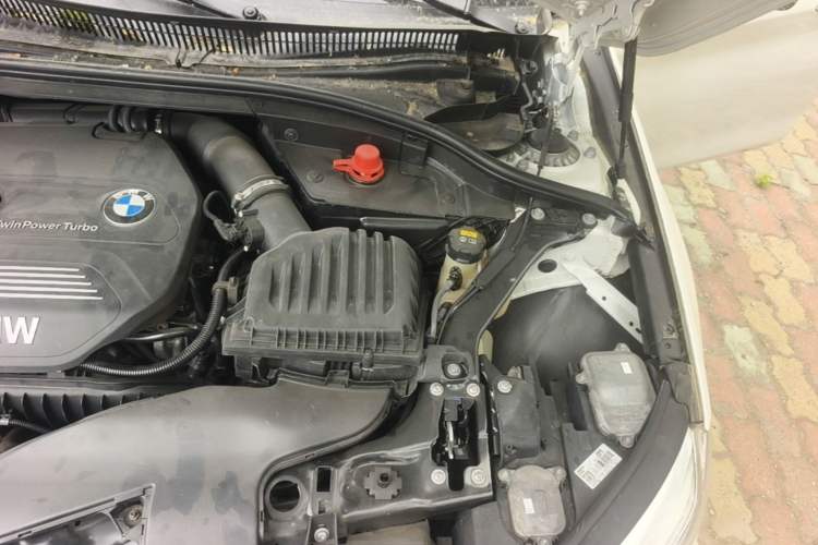 Used BMW 1 Series 2018 Facelifted 118i Sport Edition Engine Bay Left