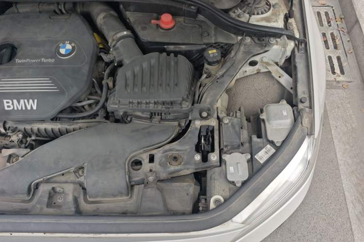 Used BMW 1 Series 2018 Facelifted 118i Sport Edition Engine Bay Left