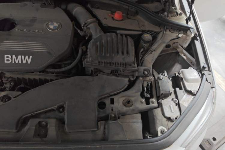 Used BMW 1 Series 2018 Facelifted 118i Sport Edition Engine Bay Left