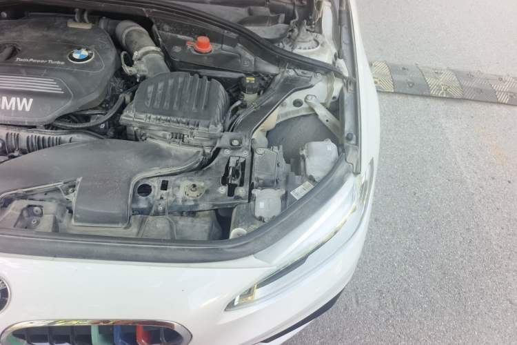 Used BMW 1 Series 2018 120i Design Package Model Engine Bay Left