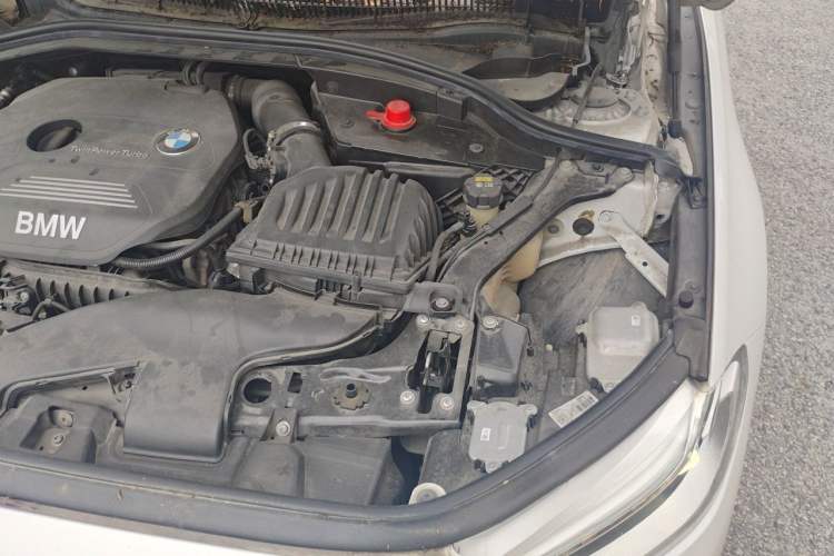 Used BMW 1 Series 2018 118i Sport Edition Engine Bay Left