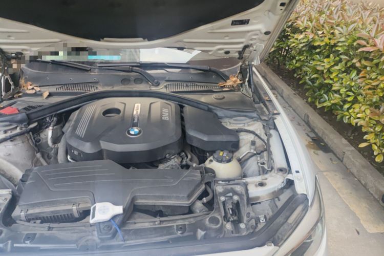 Used BMW 1 Series 2018 118i Sport Design Package Engine Bay Left