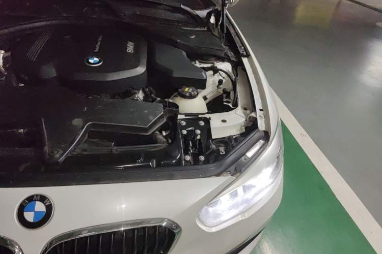 Used BMW 1 Series 2018 118i Leading Model Engine Bay Left