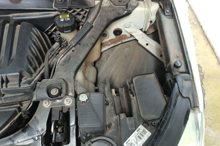 Used BMW 1 Series 2018 118i Fashion Model Engine Bay Left